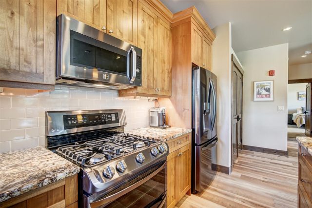310 S 8th Avenue A photo 8