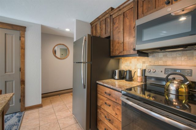Condo in Hotel Breckenridge, Breckenridge — photo 4 Condo in Hotel Breckenridge, Breckenridge, CO — photo 4 (MLS S1070050)