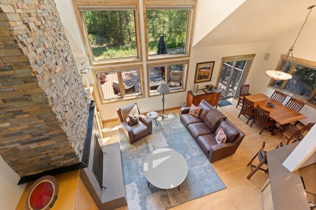 225 Emily Lane photo 8