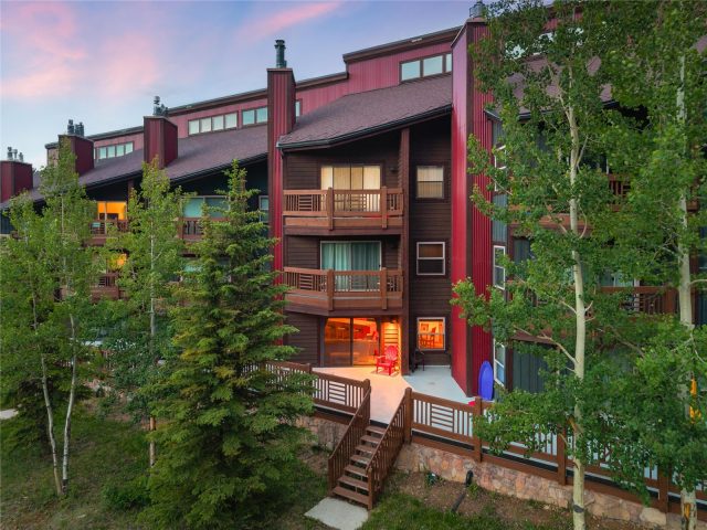 Condo in Tyra Summit Condo, Breckenridge — photo 3 Condo in Tyra Summit Condo, Breckenridge, CO — photo 3 (MLS S1070062)