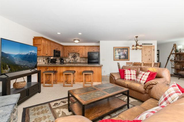 Condo in Tyra Summit Condo, Breckenridge — photo 5 Condo in Tyra Summit Condo, Breckenridge, CO — photo 5 (MLS S1070062)