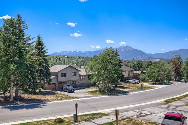 Condo in Dillon Valley East Condo, Dillon, CO — photo 2 (MLS S1070067)