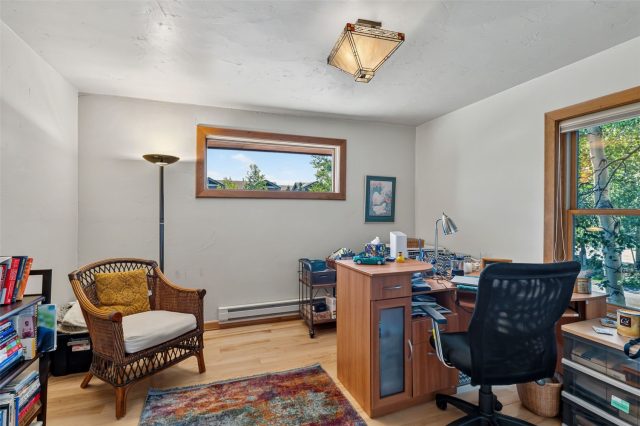 732 Meadow Drive photo 27