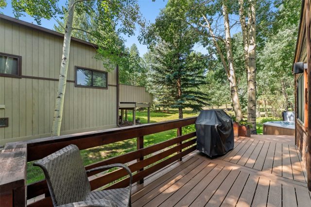 732 Meadow Drive photo 33