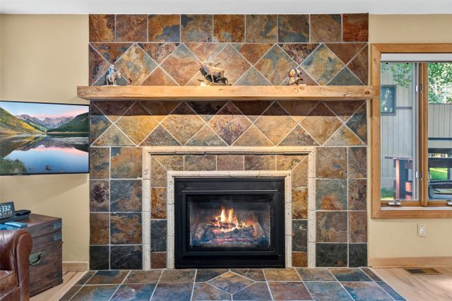 732 Meadow Drive photo 8