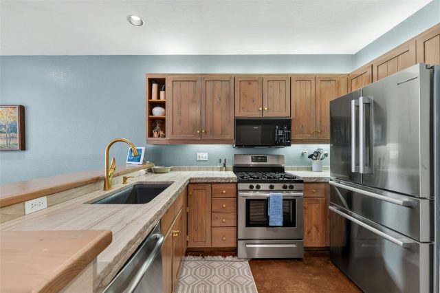 710 Alhambra Road 8744 photo 15