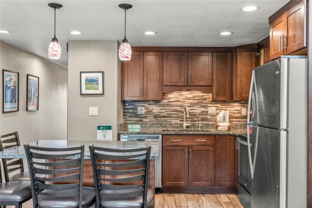 Condo in Mountain Side Condo, Frisco — photo 4 Condo in Mountain Side Condo, Frisco, CO — photo 4 (MLS S1070076)