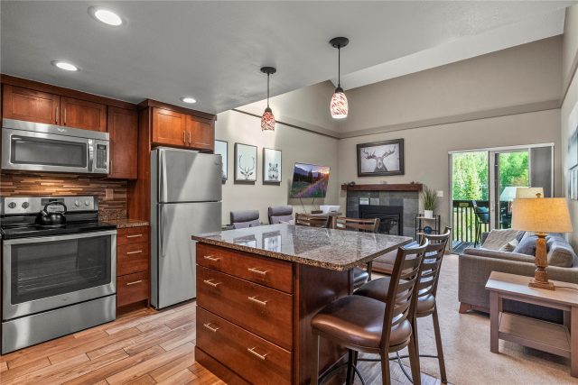 Condo in Mountain Side Condo, Frisco, CO — photo 6 (MLS S1070076)