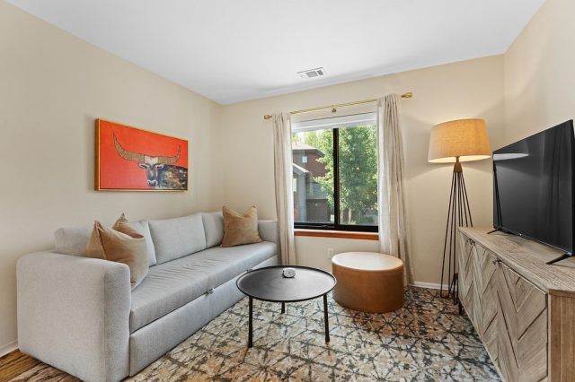 210 Village Point Drive 210 photo 8