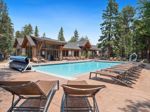 800 Columbine Road 11 photo 16