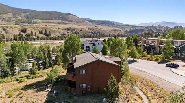 80 Cove Boulevard 103 photo 33