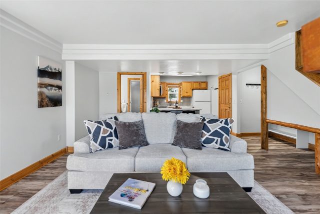 80 Cove Boulevard 103 photo 7