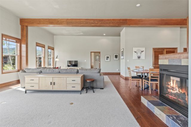320 E Main Street 201 photo 13