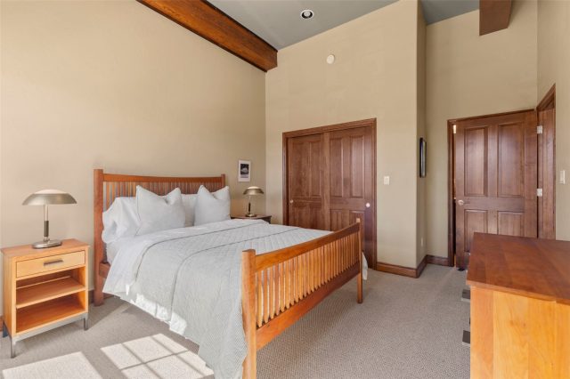 320 E Main Street 201 photo 26