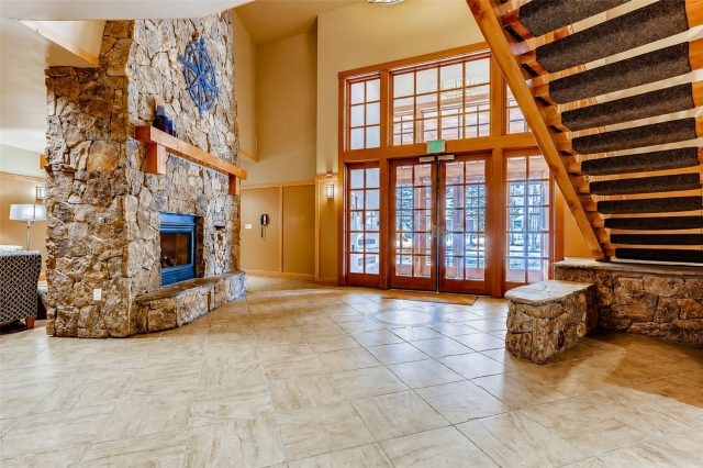 910 Copper Road 201 photo 28
