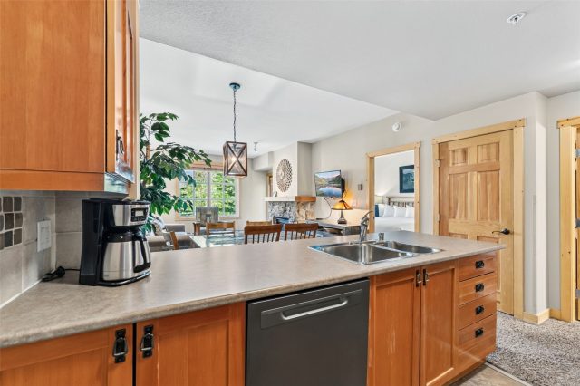 910 Copper Road 201 photo 8