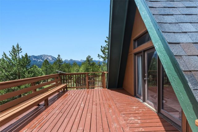 137 B Road photo 25