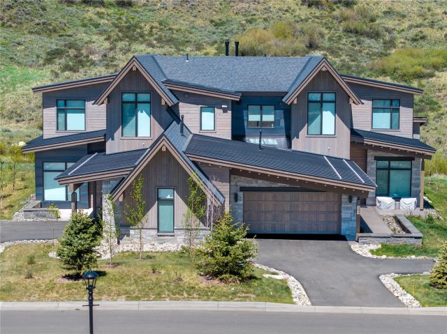 Duplex in Highlands Riverfront Subdivision Filing No.1, Breckenridge, CO — photo 2 (MLS S1070120)