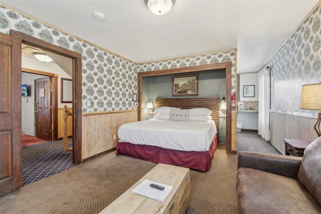 114 N French Street photo 14