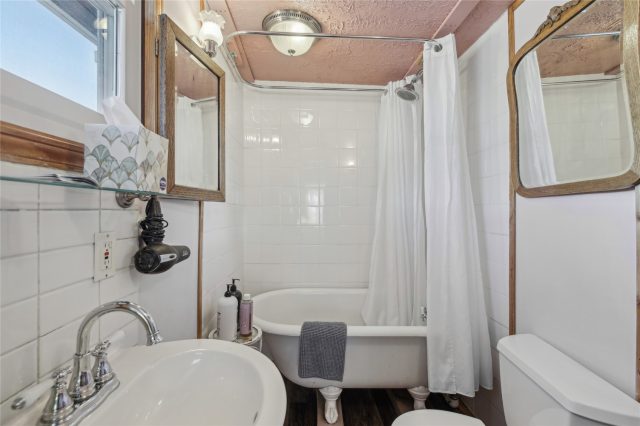 114 N French Street photo 26