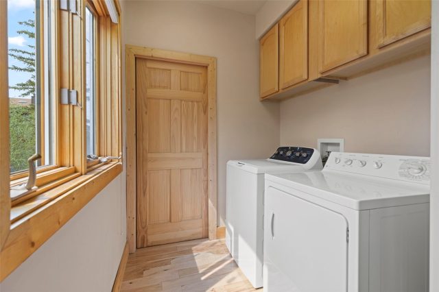 563 Temple Trail photo 25