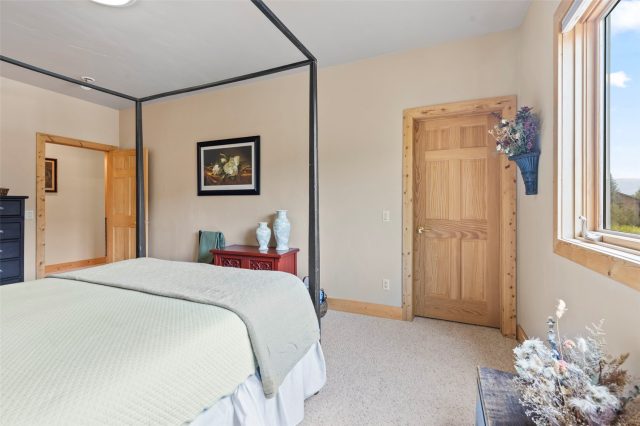 563 Temple Trail photo 34