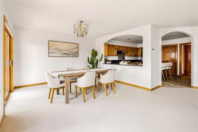 454 Ensign Drive A photo 12