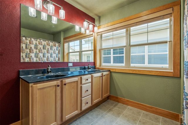 135 Main Street 205 photo 22