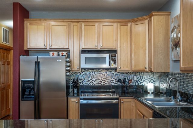 135 Main Street 205 photo 8
