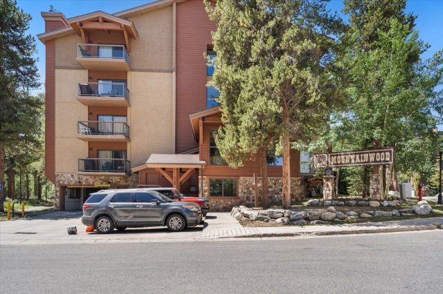 Condo in Mountainwood Condo, Breckenridge, CO — photo 1 (MLS S1070140)