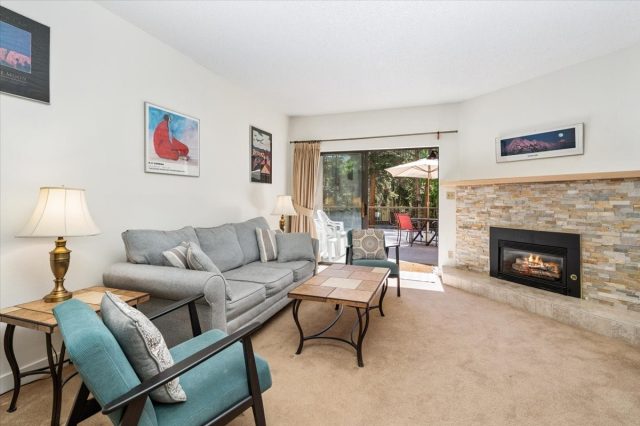 Condo in Mountainwood Condo, Breckenridge, CO — photo 4 (MLS S1070140)