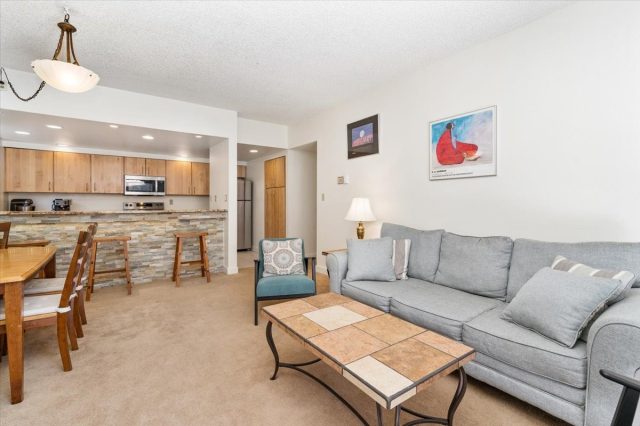 Condo in Mountainwood Condo, Breckenridge, CO — photo 6 (MLS S1070140)