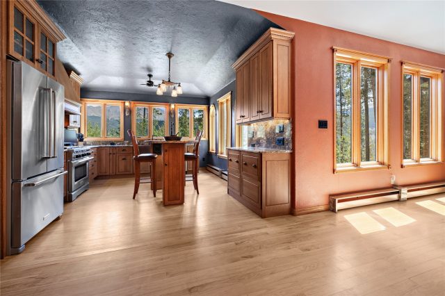 644 Spruce Creek Road photo 16