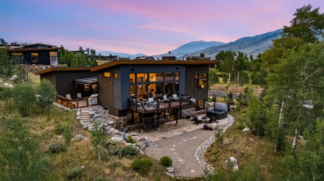 Home in Summit Sky Ranch, Silverthorne, CO — photo 2 (MLS S1070148)