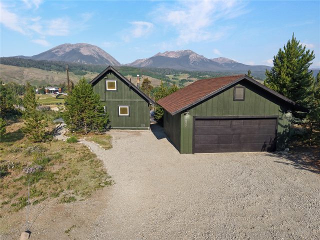 Home in Tanglewood Village Sub, Silverthorne, CO — photo 1 (MLS S1070168)