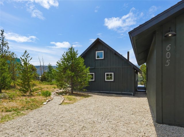 605 Tanglewood Lane photo 48