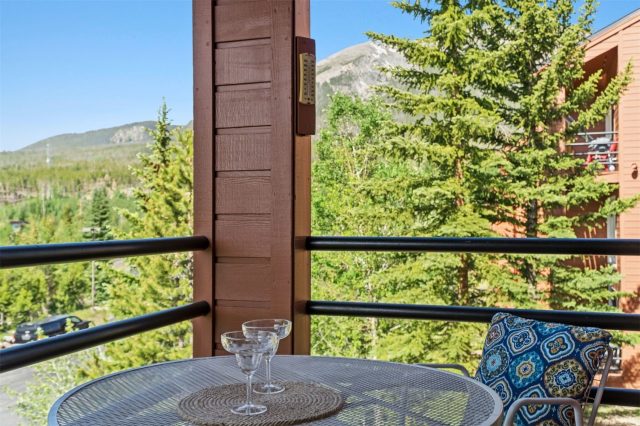 91200 Ryan Gulch Road 91227 photo 3