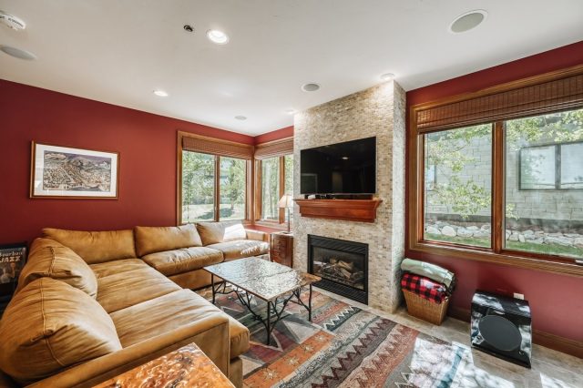 75 Masters Drive photo 38