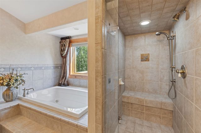 17 Mallard Lane photo 29