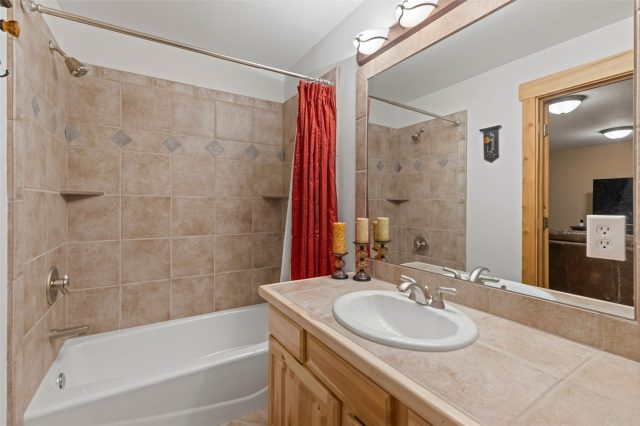 17 Mallard Lane photo 41