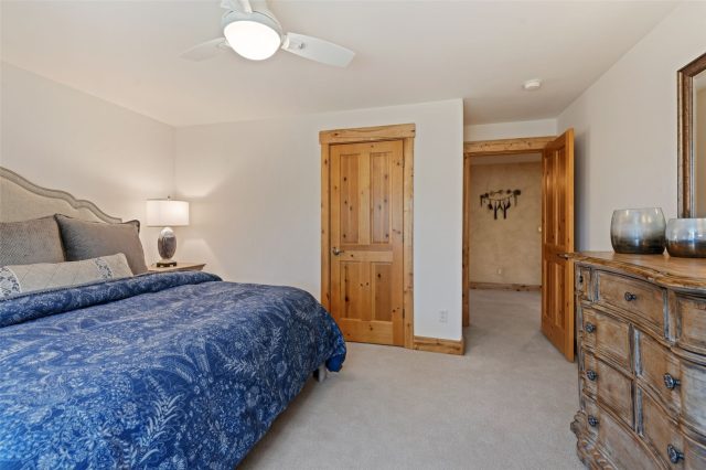 17 Mallard Lane photo 43