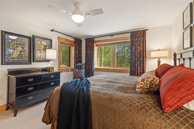 17 Mallard Lane photo 45