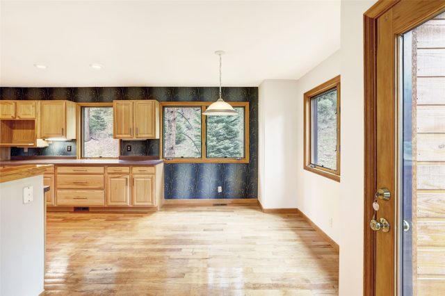 566 Blue River Road photo 15