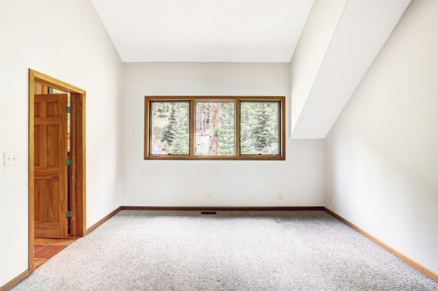 566 Blue River Road photo 28