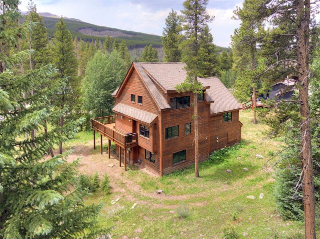 566 Blue River Road photo 49