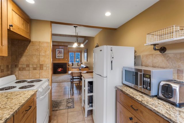 205 Primrose Path 3 photo 17