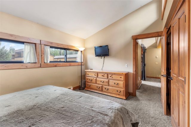 205 Primrose Path 3 photo 22