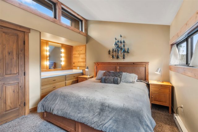 205 Primrose Path 3 photo 23