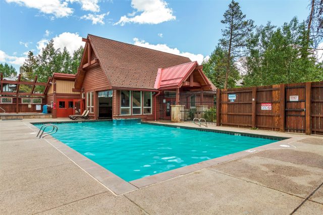 205 Primrose Path 3 photo 35