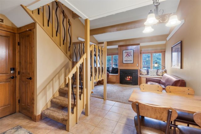 205 Primrose Path 3 photo 8